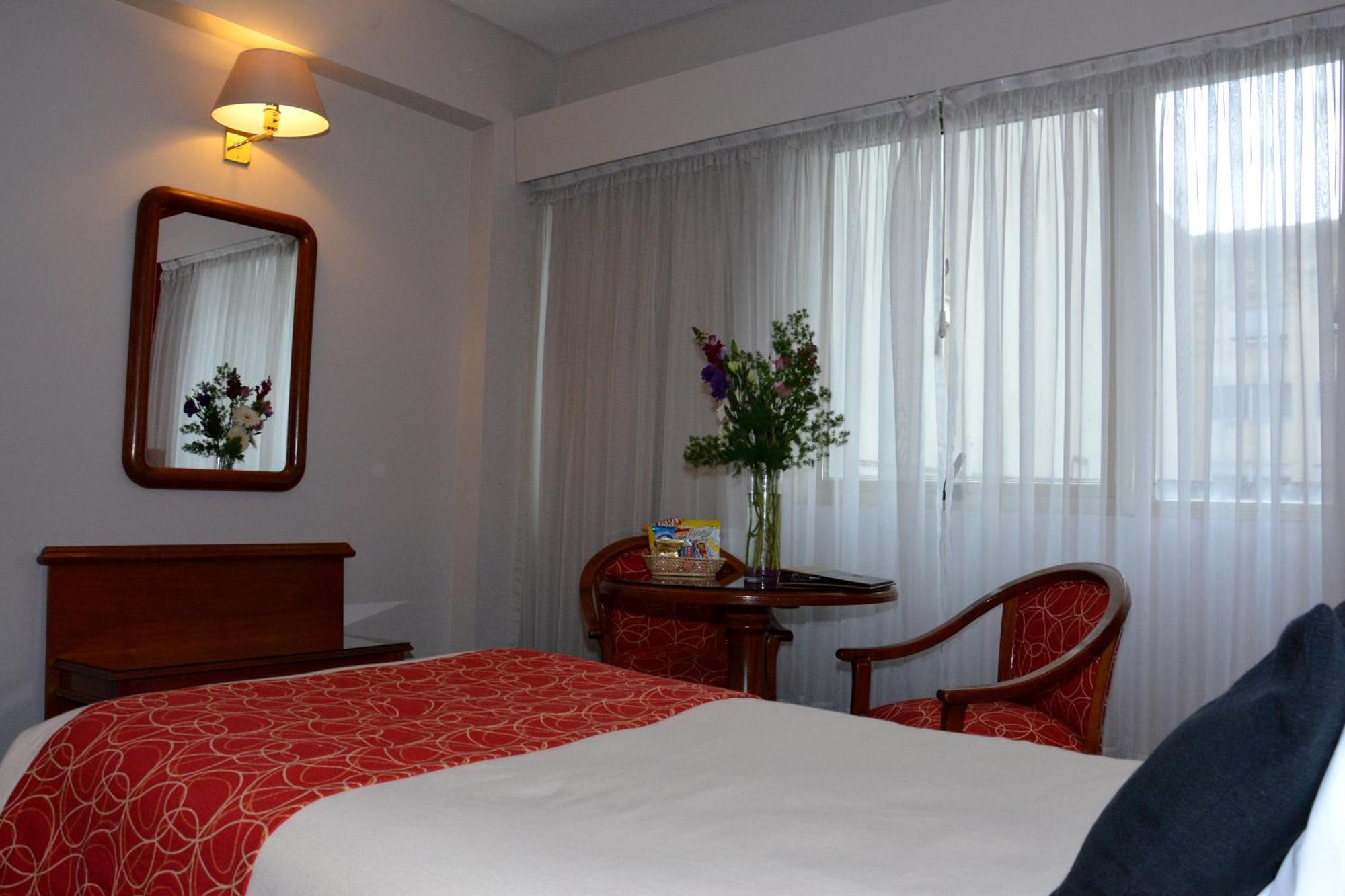 Centuria Hotel Buenos Aires Rum bild
